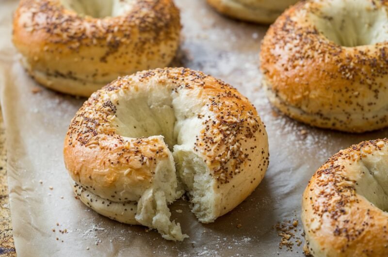 Protein Bagels with Greek Yogurt: The Game-Changing Recipe You Need in Your Life! 🥯💪🧪